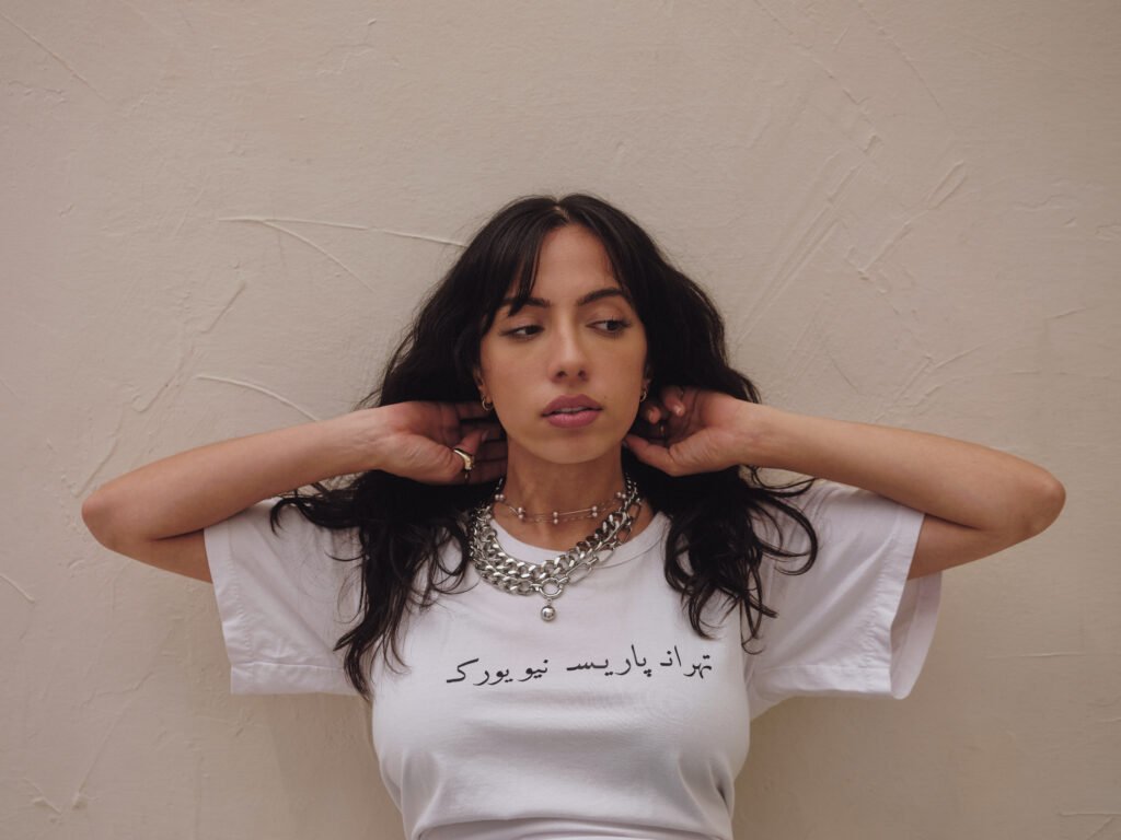 Interview: Neena Roe on Music, Identity and How to Be Alone